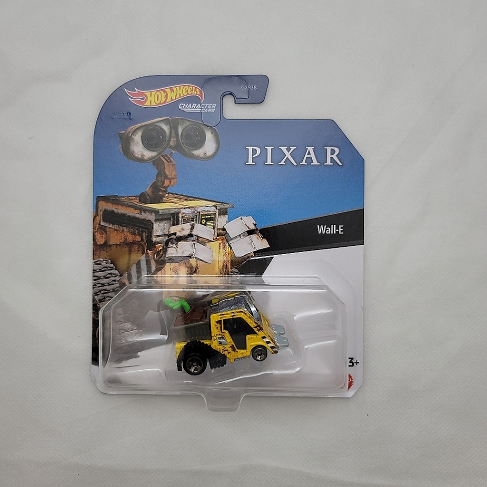 Hot Wheels Pixar Character Cars Wall-E